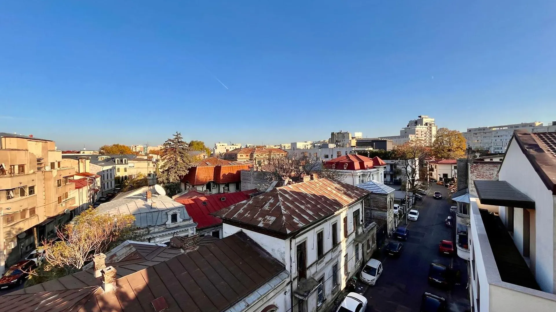 Woodie Apartment - Chic Retreat By Piata Unirii Bucharest 0*,  Romania
